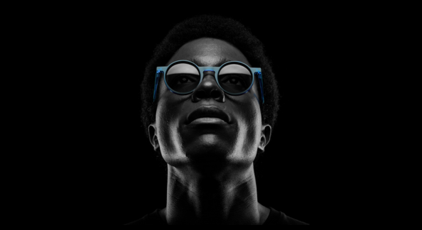 Odkryj architektoniczną symetrię w projektach okularów Morel by Jean Nouvel